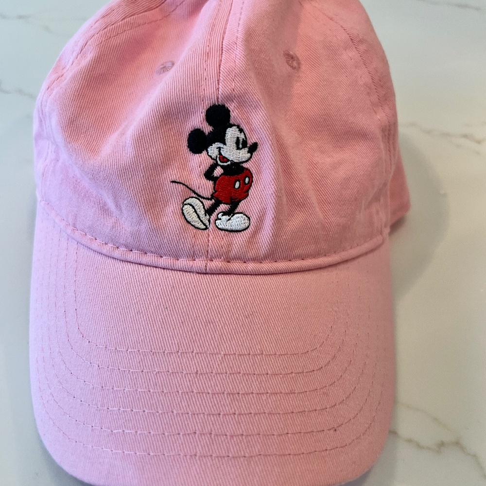 Disney Mickey Mouse hat never worn
